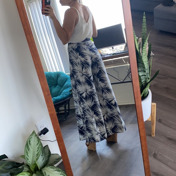 palm print wide leg pants with slits - Picture 2 of 4